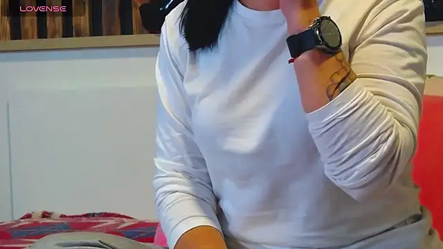 Snapshot of Tory_Lovi chatting on 16, 11, 2025 Tory Lovi online show from 16, 11, 2025