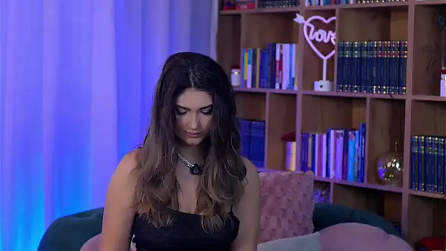 SarahPeach8 online show from 7, 1, 2026