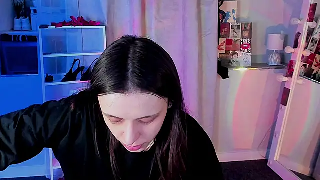 Sahara Shields online show from 17, 4, 2026