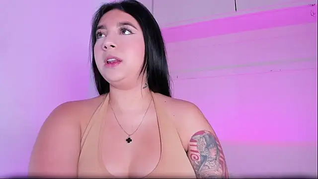 BrianaaTaylor online show from 14, 10, 2025