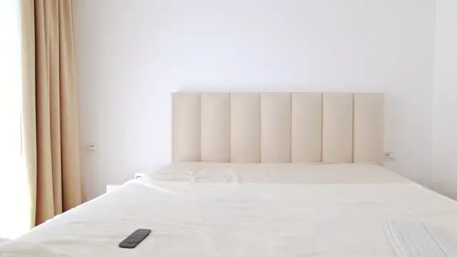 Saradiamond1 online show from 23, 3, 2025