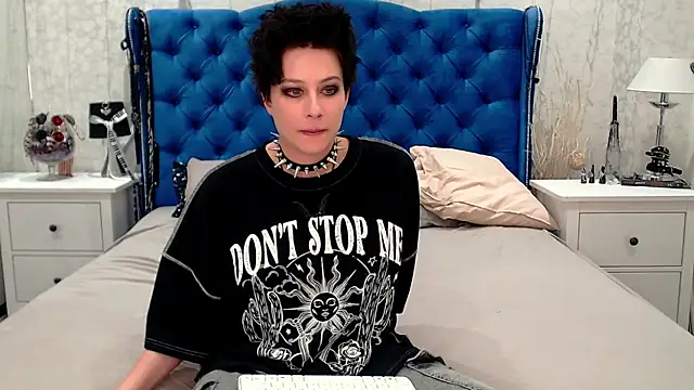 via mayer  online show from 11, 6, 2026