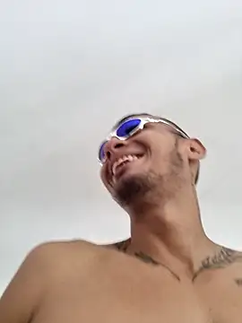 DrakeVega online show from 4, 10, 2025