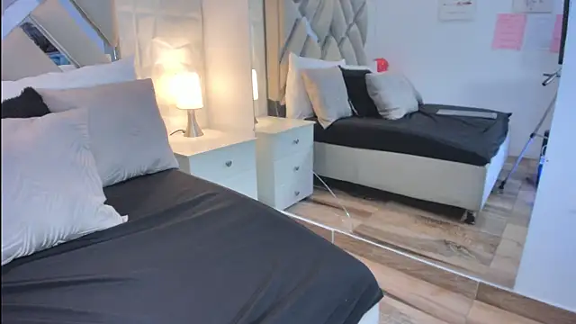 raquell moore online show from 18, 3, 2026