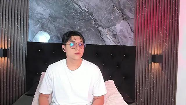 vanilla hot online show from 12, 2, 2025