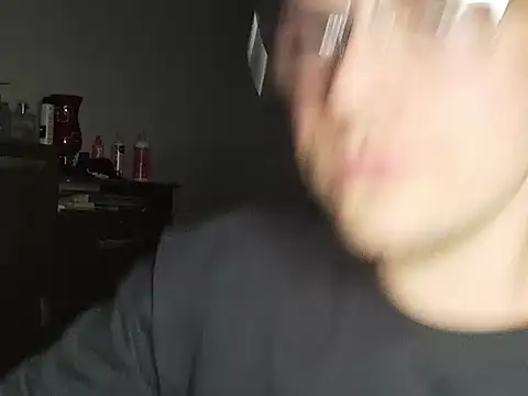 Snapshot of Dyllan__ chatting on 25, 10, 2025 Dyllan online show from 25, 10, 2025