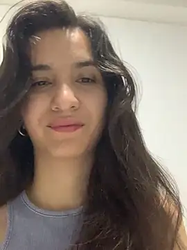 Bella still online show from 2, 11, 2025