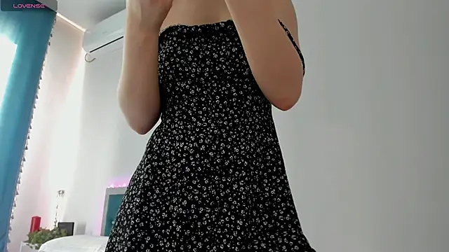 Snapshot of novaaskyy chatting on 18, 10, 2025 novaaskyy online show from 18, 10, 2025