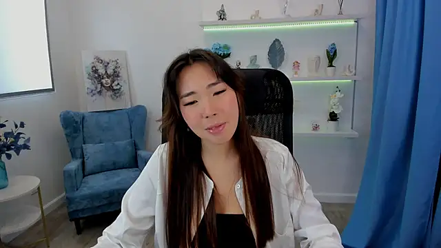 AnnaReyla online show from 28, 9, 2025