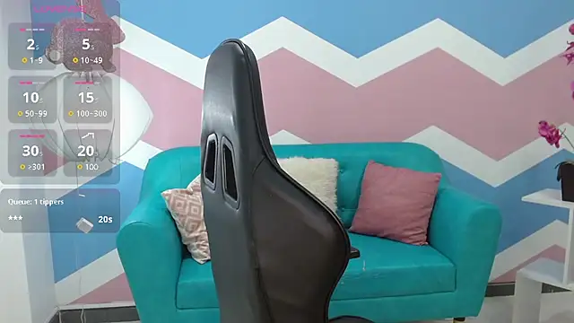 Snapshot of miss_honey01 chatting on 27, 2, 2025 miss honey01 online show from 27, 2, 2025