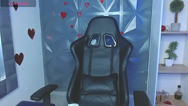 Snapshot of miss_honey01 chatting on 15, 3, 2025 miss honey01 online show from 15, 3, 2025