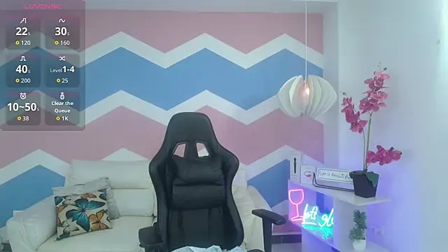 Snapshot of miss_honey01 chatting on 23, 9, 2025 miss honey01 online show from 23, 9, 2025