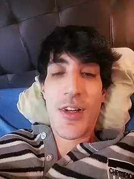 Snapshot of moutt99 chatting on 23, 1, 2025 moutt99 online show from 23, 1, 2025