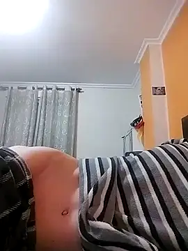 Snapshot of moutt99 chatting on 26, 1, 2025 moutt99 online show from 26, 1, 2025