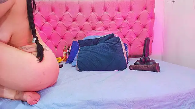 Snapshot of Auroraa_miller chatting on 14, 9, 2025 Auroraa miller online show from 14, 9, 2025