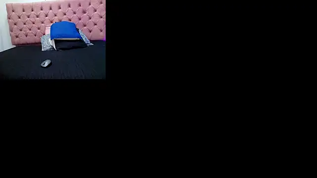 Snapshot of Auroraa_miller chatting on 28, 9, 2025 Auroraa miller online show from 28, 9, 2025