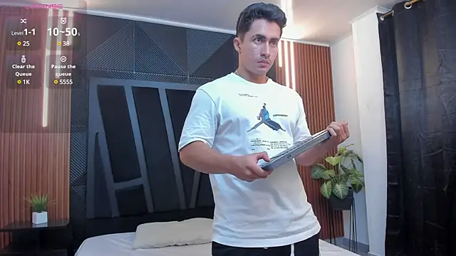 Brad Summer online show from 7, 3, 2025