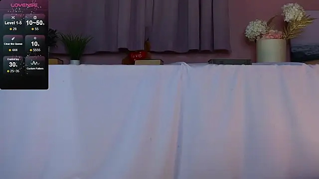 Snapshot of too_sexxxy chatting on 4, 3, 2025 too sexxxy online show from 4, 3, 2025