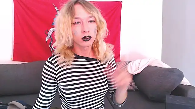 Snapshot of Rudy__Ryabina chatting on 19, 6, 2026 Rudy Ryabina online show from 19, 6, 2026