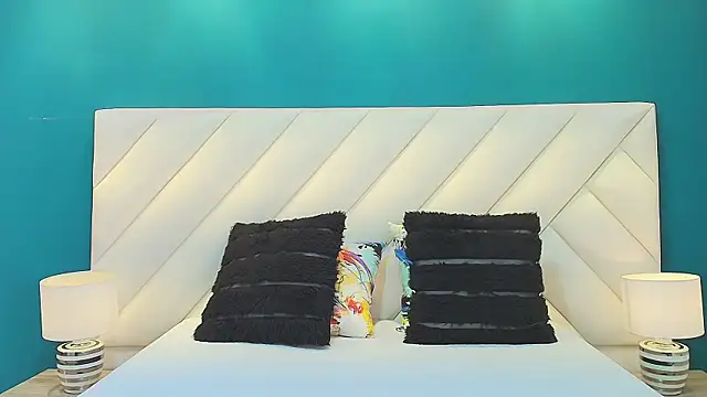 ArianaGolden online show from 13, 3, 2025