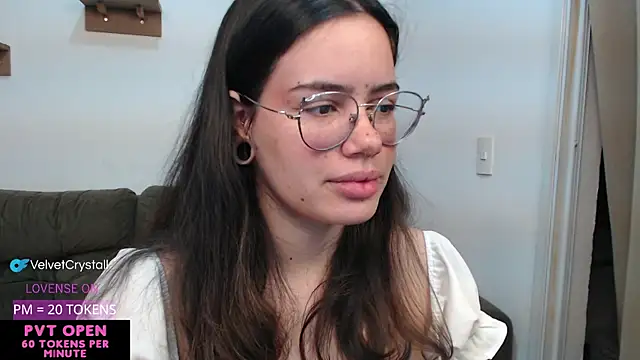 crystalll room online show from 24, 9, 2025