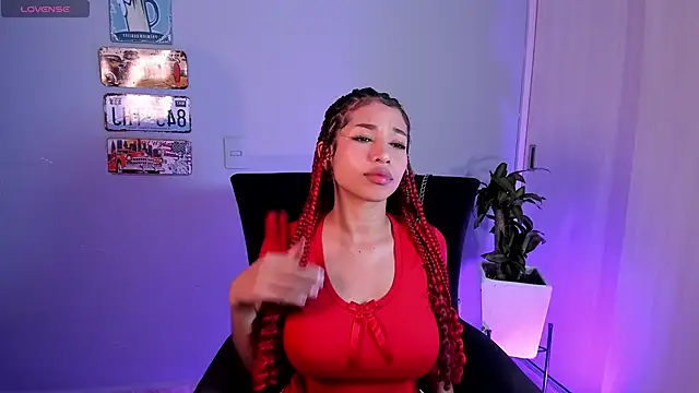 Snapshot of Curly915 chatting on 11, 2, 2025 Curly915 online show from 11, 2, 2025