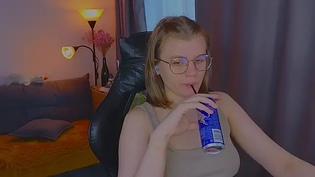  JessieVibes online show from 7, 4, 2026