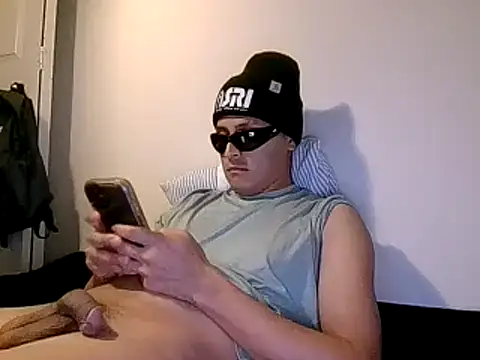 PerroDemonioHot online show from 4, 2, 2025