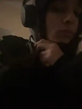 Snapshot of mollyEXD chatting on 24, 10, 2025 mollyEXD online show from 24, 10, 2025