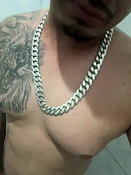 MorenoTatuado011 online show from 4, 4, 2026