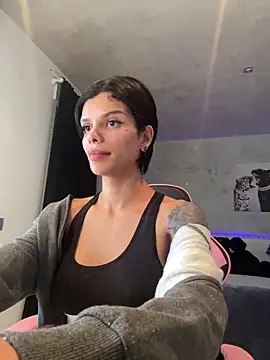 Snapshot of Rosariolovex chatting on 21, 2, 2025 Rosariolovex online show from 21, 2, 2025