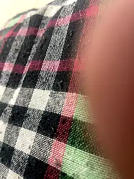 Snapshot of YourSuperTanya chatting on 4, 11, 2025 YourSuperTanya online show from 4, 11, 2025