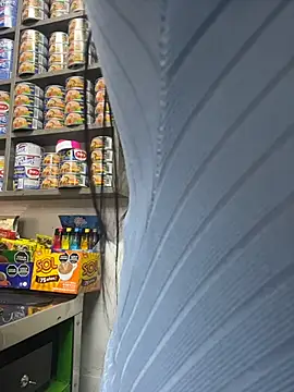 Snapshot of Miia_Jazmin chatting on 17, 12, 2025 Miia Jazmin online show from 17, 12, 2025