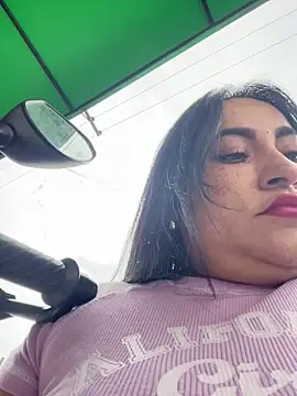 Snapshot of Miia_Jazmin chatting on 11, 4, 2026 Miia Jazmin online show from 11, 4, 2026