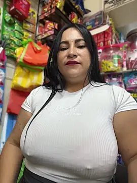 Snapshot of Miia_Jazmin chatting on 15, 4, 2026 Miia Jazmin online show from 15, 4, 2026