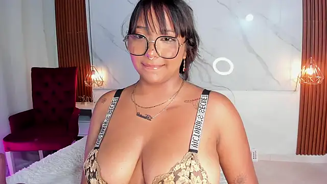 Snapshot of isabella_zc chatting on 30, 4, 2026 isabella zc online show from 30, 4, 2026