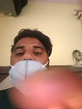 Snapshot of Raziv_komal143 chatting on 6, 3, 2025 Raziv komal143 online show from 6, 3, 2025