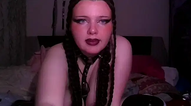 VenusandIppy online show from 4, 3, 2025