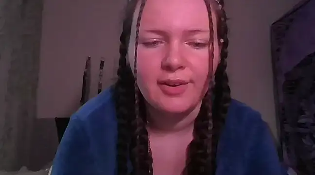 VenusandIppy online show from 4, 3, 2025