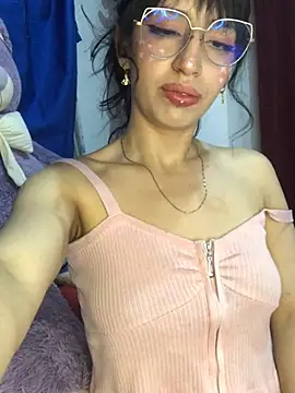 Snapshot of MiaFlamesxxx chatting on 25, 1, 2025 MiaFlamesxxx online show from 25, 1, 2025