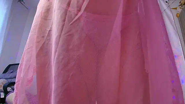 Snapshot of MiaFlamesxxx chatting on 27, 9, 2025 MiaFlamesxxx online show from 27, 9, 2025