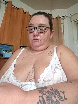 diosacurvy1984 online show from 7, 1, 2026