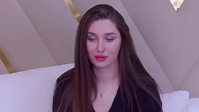 KiraBarlows online show from 5, 2, 2025