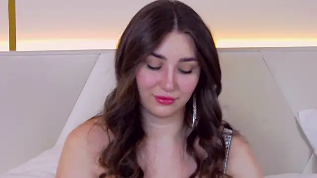 KiraBarlows online show from 20, 2, 2025