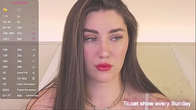 KiraBarlows online show from 18, 9, 2025