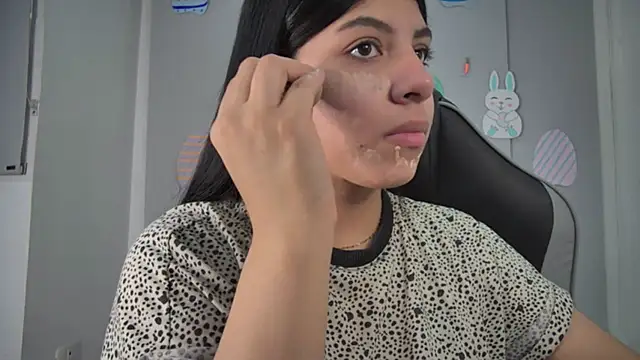 AmandaBrooks 18 online show from 2, 4, 2026