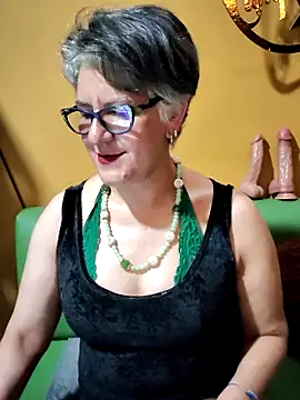 ilonna2025 online show from 14, 12, 2025