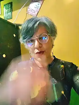 Snapshot of ilonna2025 chatting on 30, 6, 2026 ilonna2025 online show from 30, 6, 2026
