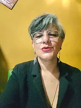 Snapshot of ilonna2025 chatting on 30, 7, 2026 ilonna2025 online show from 30, 7, 2026
