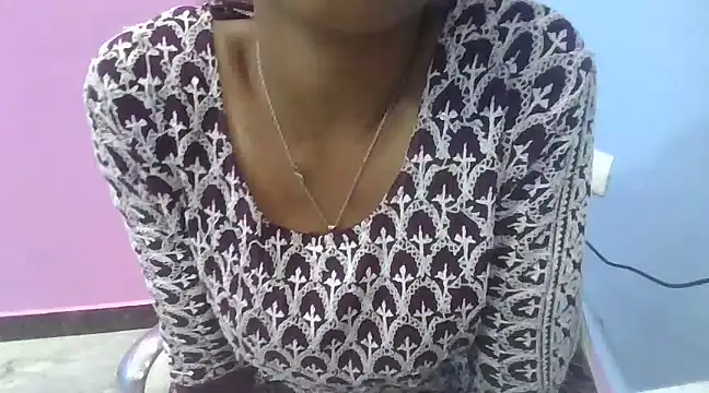 Snapshot of Leoni_G chatting on 8, 3, 2025 Leoni G online show from 8, 3, 2025